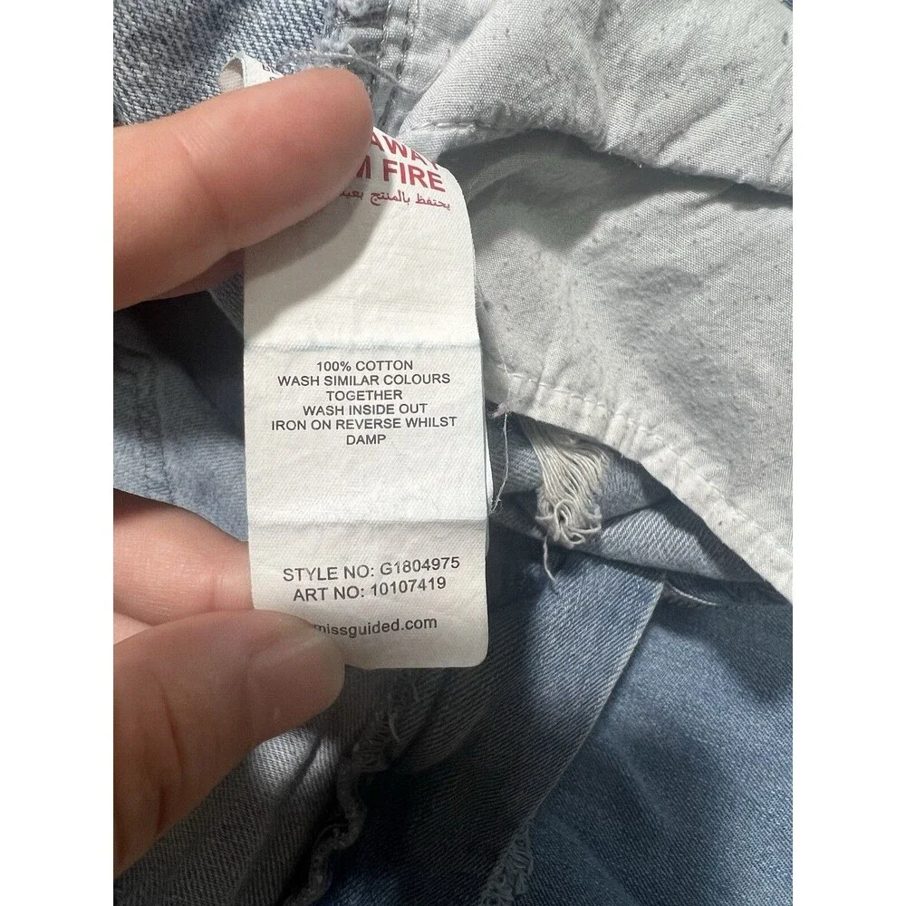 Riot High Rise Mom Jeans Size 8/Medium Ripped Distressed %100 Cotton - Picture 6 of 12